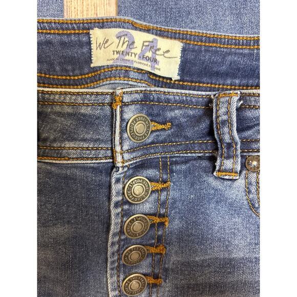 We the Free Boot Cut Stretch Button Fly Jeans Women's Size 24 - Picture 2 of 5